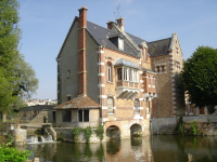 Idée de balade, promenade ou randonnée en famille avec des enfants : Châteaudun - Ville basse